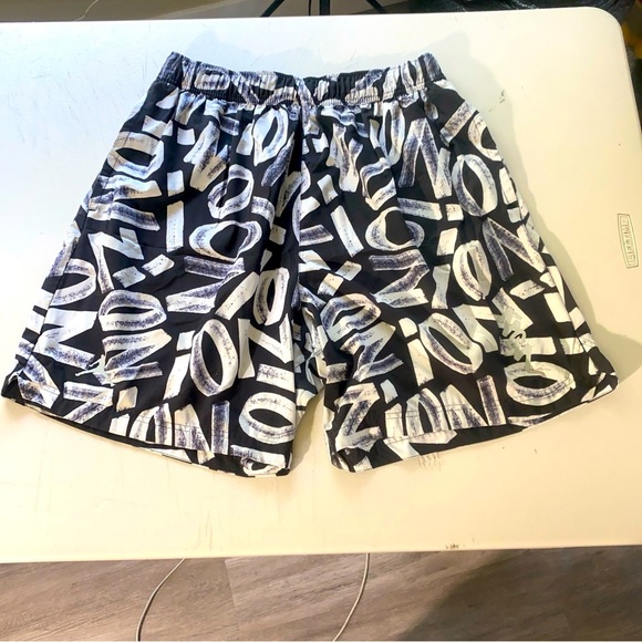Jordan Zion Men’s Standard‎ Fit Shorts XXL Black White Graffiti Print - Picture 12 of 12
